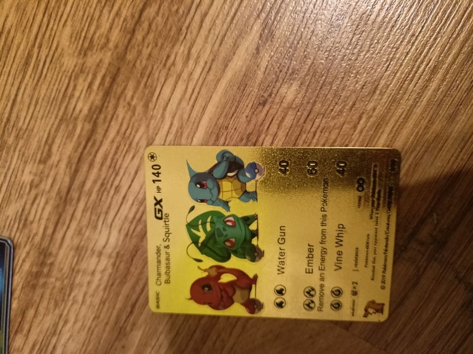 Karty pokemon Salamence i Charmander , Bulbasaur , Squirtle