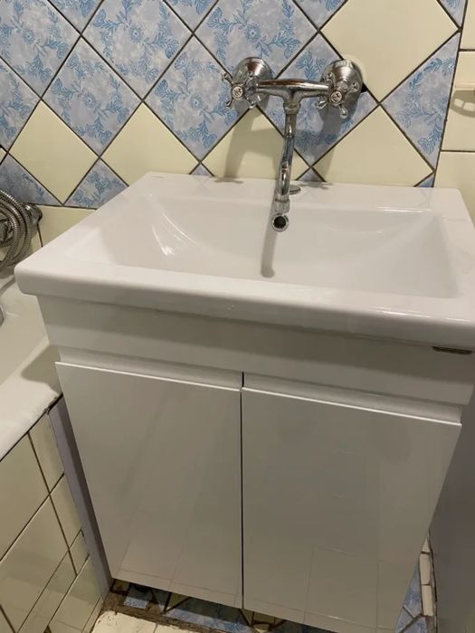 Сдам 3комн Новокрымская (Титова)