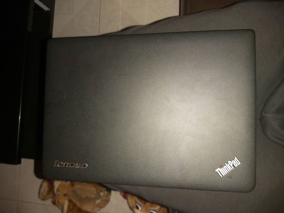Portatil Lenovo Thinkpad x121e