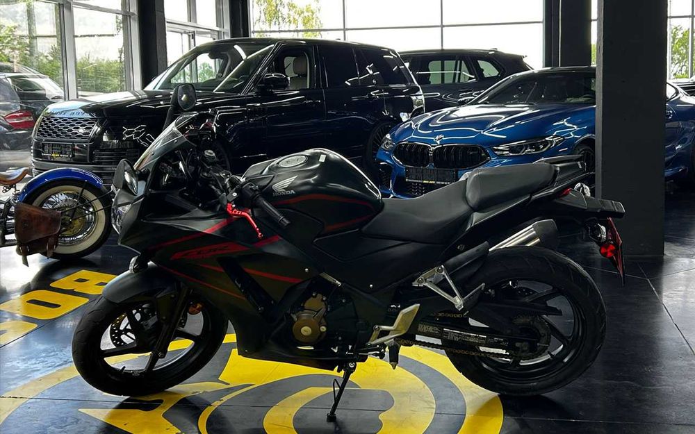 Honda CBR300R 2019