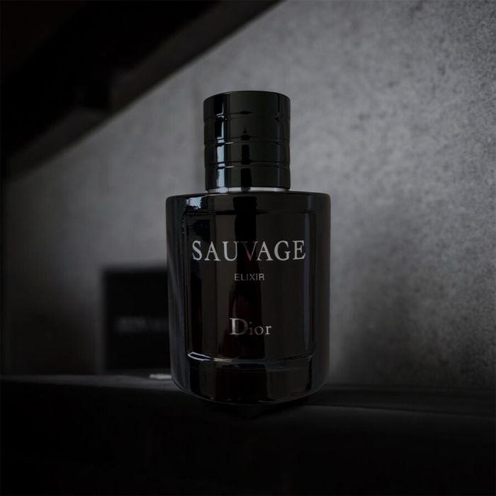 Dior Sauvage Elixir - Novo com Talão