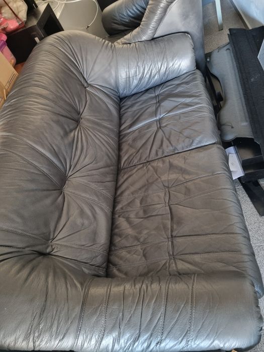 2 sofás de 1 lugar + 1 de 2 lugares