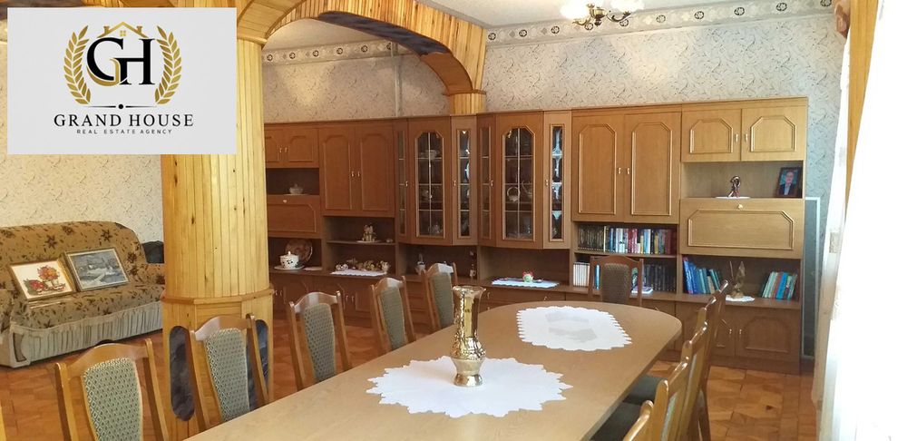 Продам 2-поверховий будинок в с.Соколівське