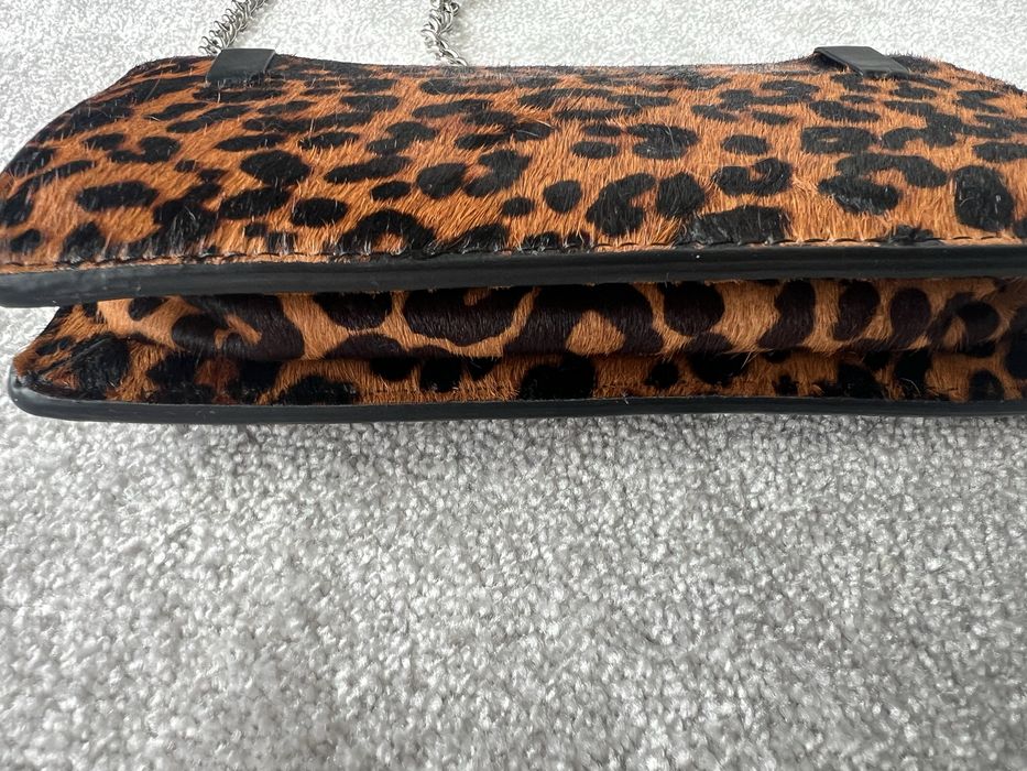 Zara torebka leopard na telefon i karty