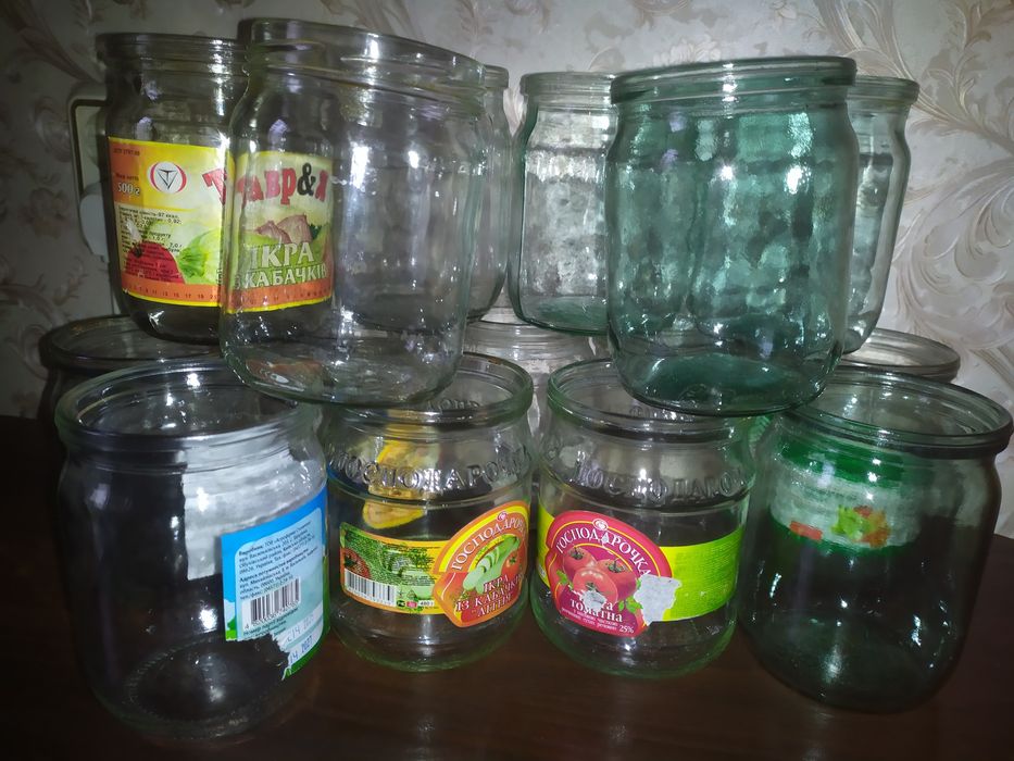 Продам банки 0,5 л под закатку.