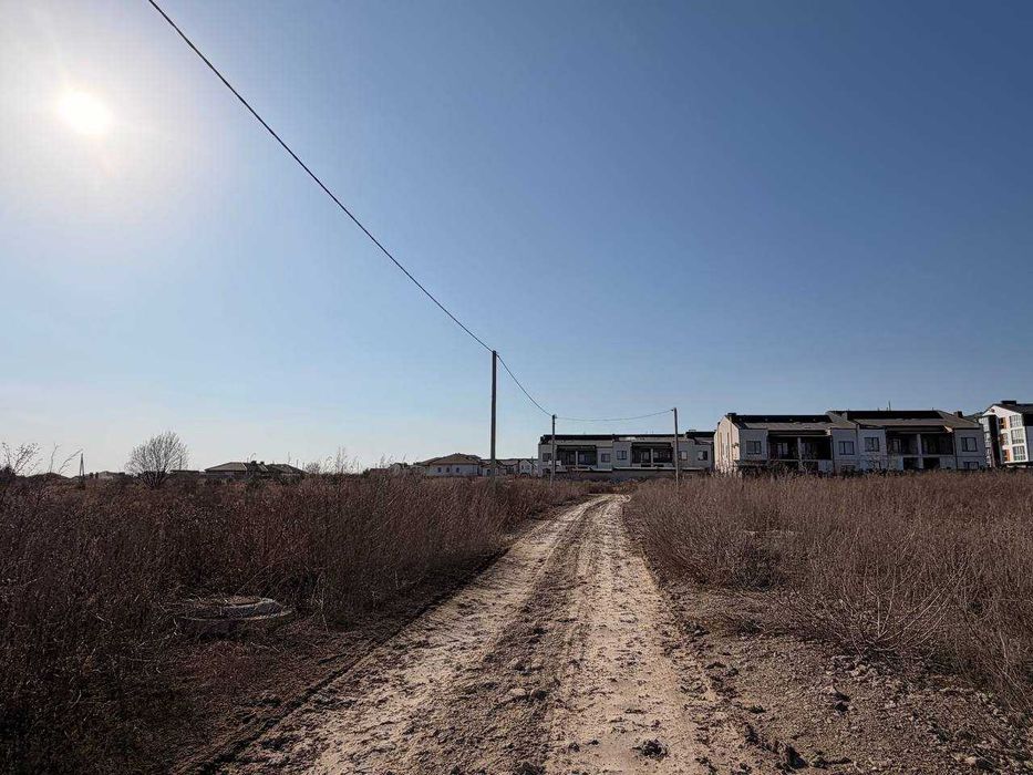 Продаж ділянки в престижному районі