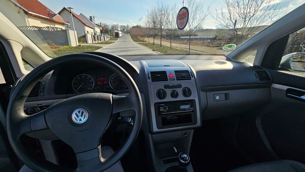 Volkswagen Touran  2008r 1 właściciel Klima ISOFIX Benzyna