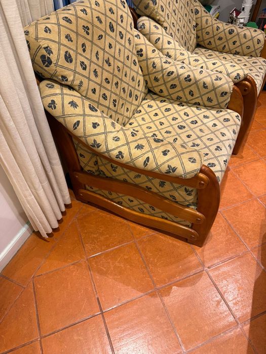 Sofás 2 cadeiroes 1 sofa de 3 pessoas
