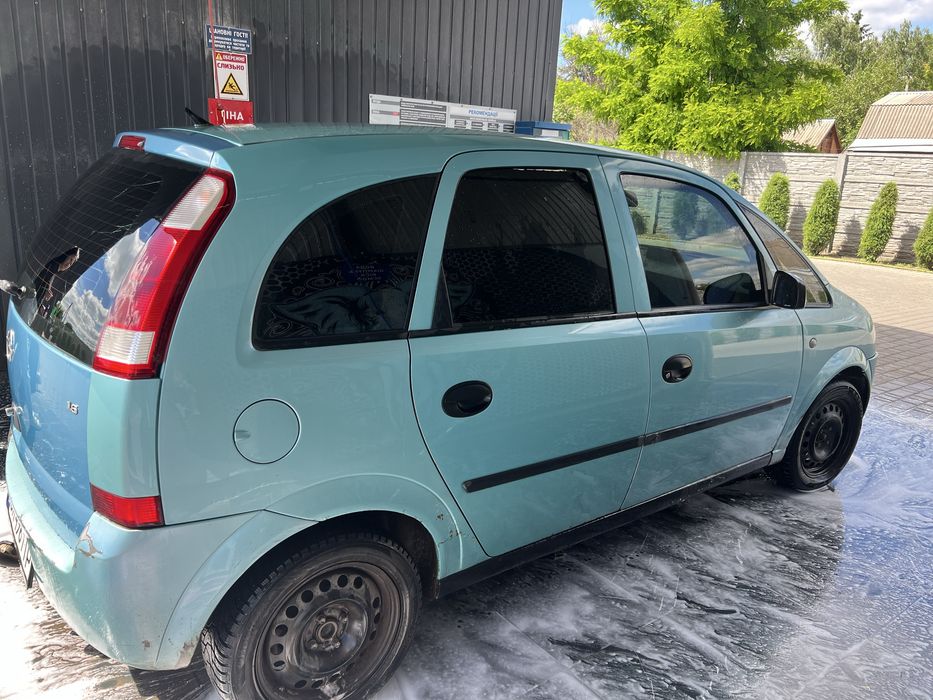 Opel Meriva.