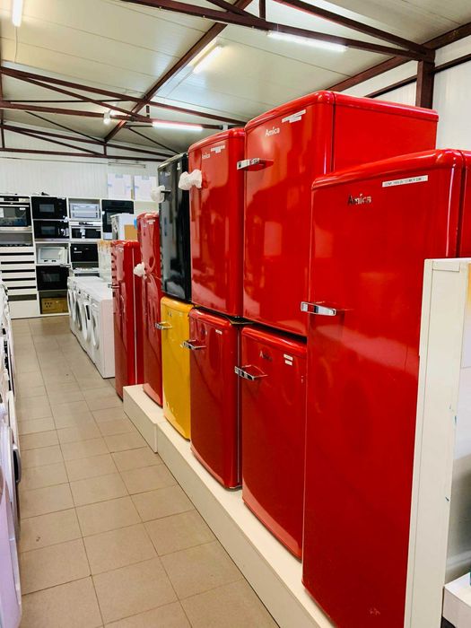 Piękna, stylowa chłodziarka na 10 butelek wina! STYL RETRO! Gwarancja!