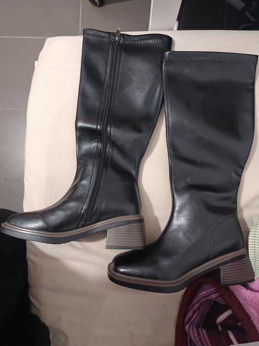 Bota NOVA número 36