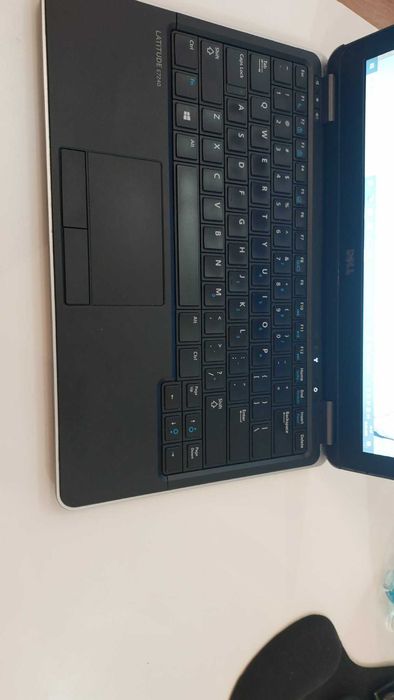 Dell Latitude E7240 – i7 / 4 GB RAM / SSD 237 GB / Windows 10 Pro