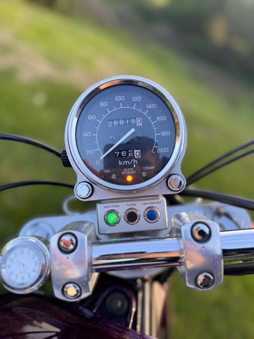 Motocykl Honda Shadow 1100