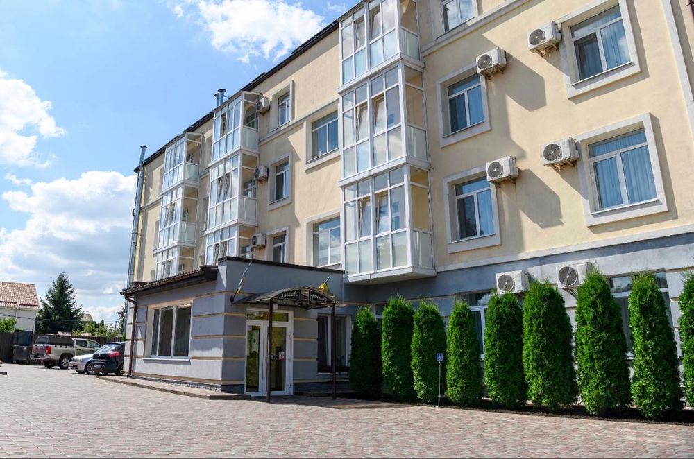 Квартира з ремонтом, доглянута та повністю готова до проживання.