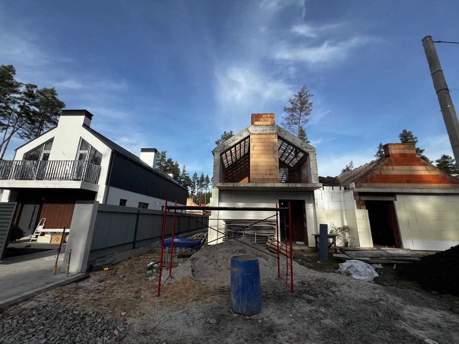 одноповерховий дуплекс в Лісовій Бучі, з газом, через дорогу ліс без %