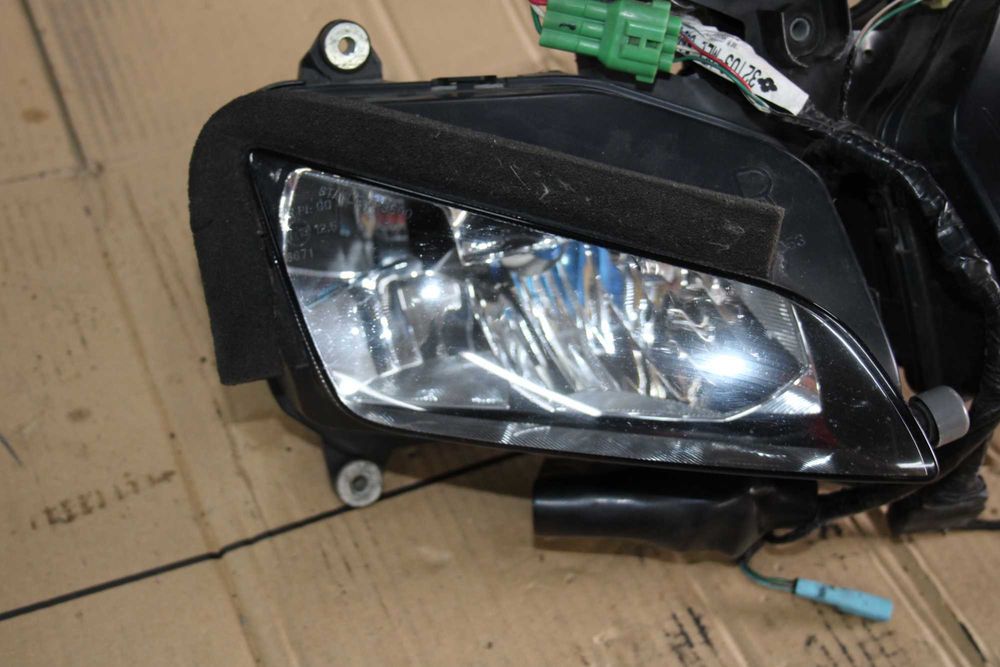 Lampa Przód Przednia Wiązka OEM Honda CBR 1000RR SC57 04-05