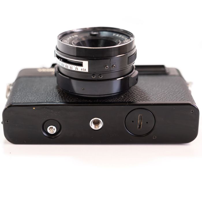 Câmara Analógica Yashica MG-1