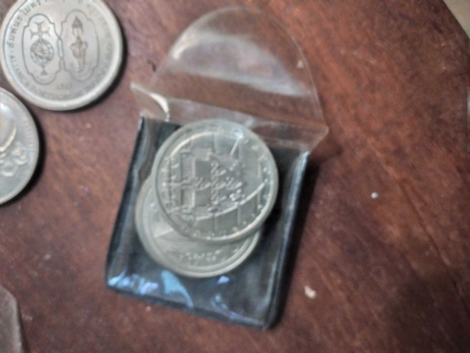 Moedas comemorativas de 100 e 200escudos 1 de kenedy