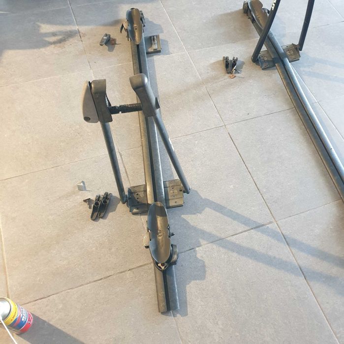 suporte  de bicicleta para tejadilho de carro.