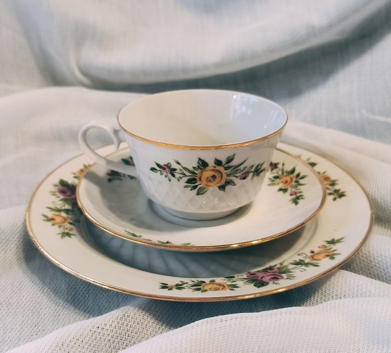 Вінтажне порцелянове тріо