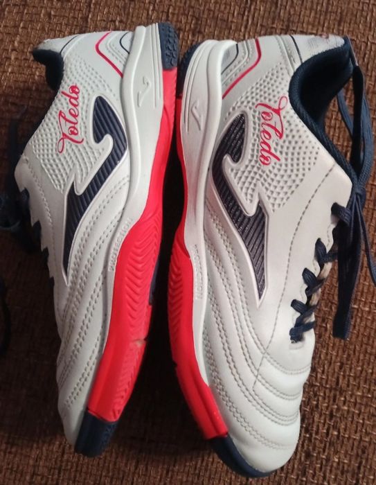 Buty halowe dziecięce JOMA TOLEDO JUNIOR 2505 Futsal roz. 34
