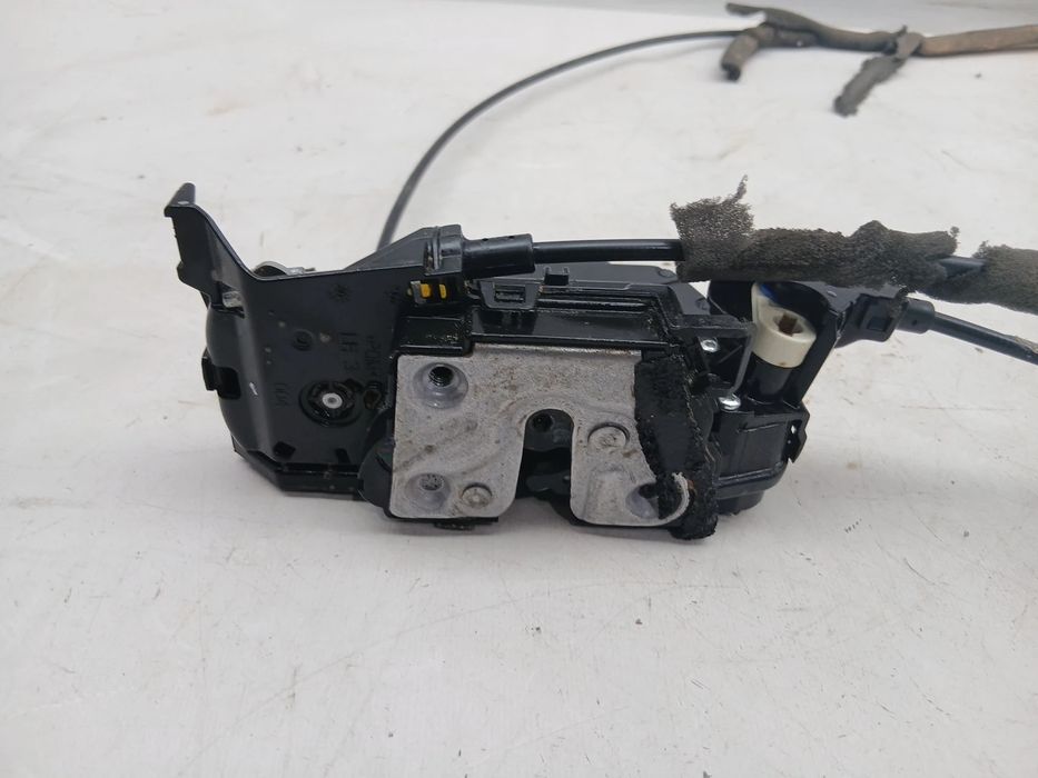 Fechadura / fecho porta frente esquerdo SMART ForTwo Coupé (453)
