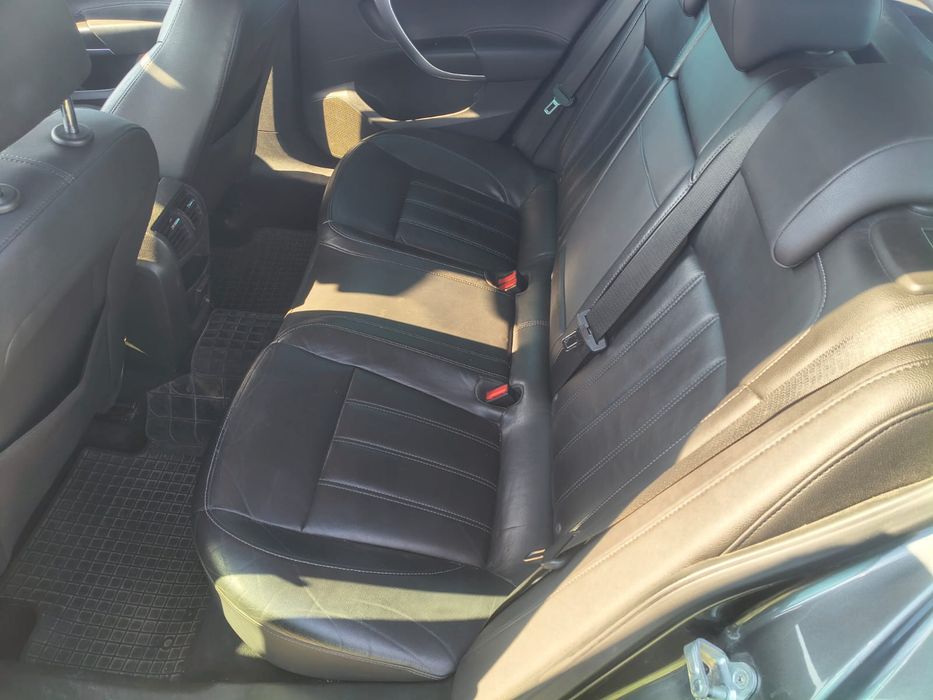 Opel Insignia 2009r.  diesel 2.0