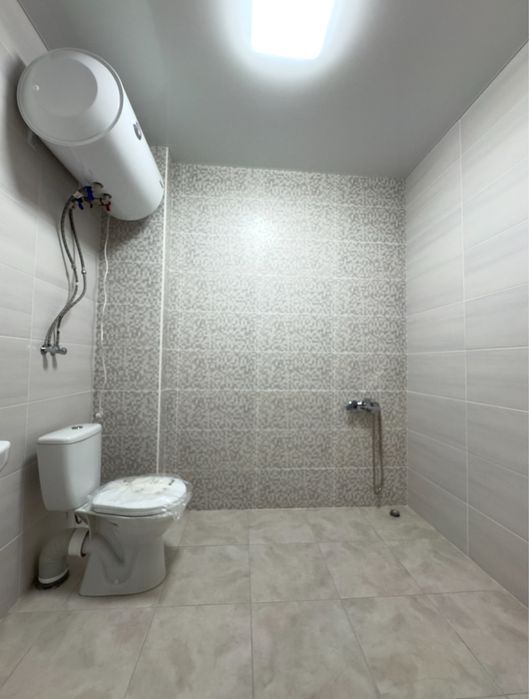 Прочаж чудового таунхауса в Агрономічному