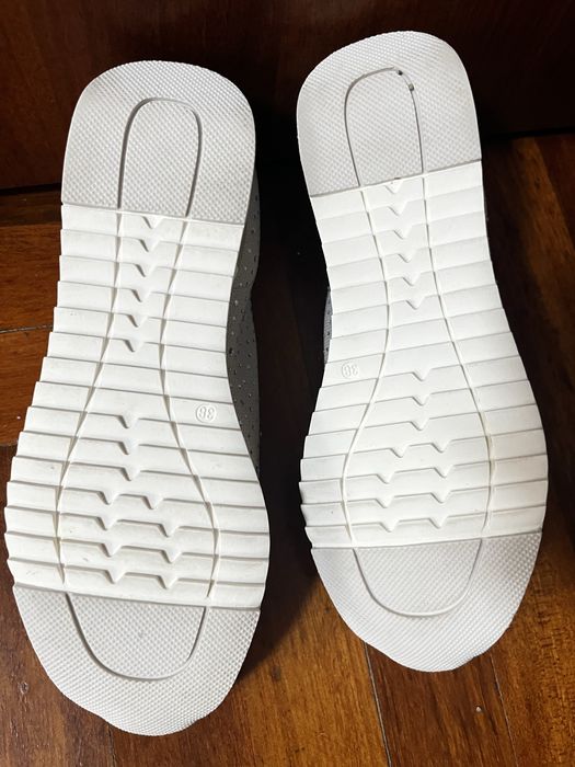 Світло-сірі жіночі сліпони Caprice