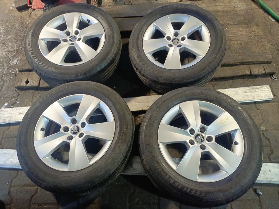 Koła aluminiowe letnie Skoda VW seat 5x100 205/60/16  Dunlop