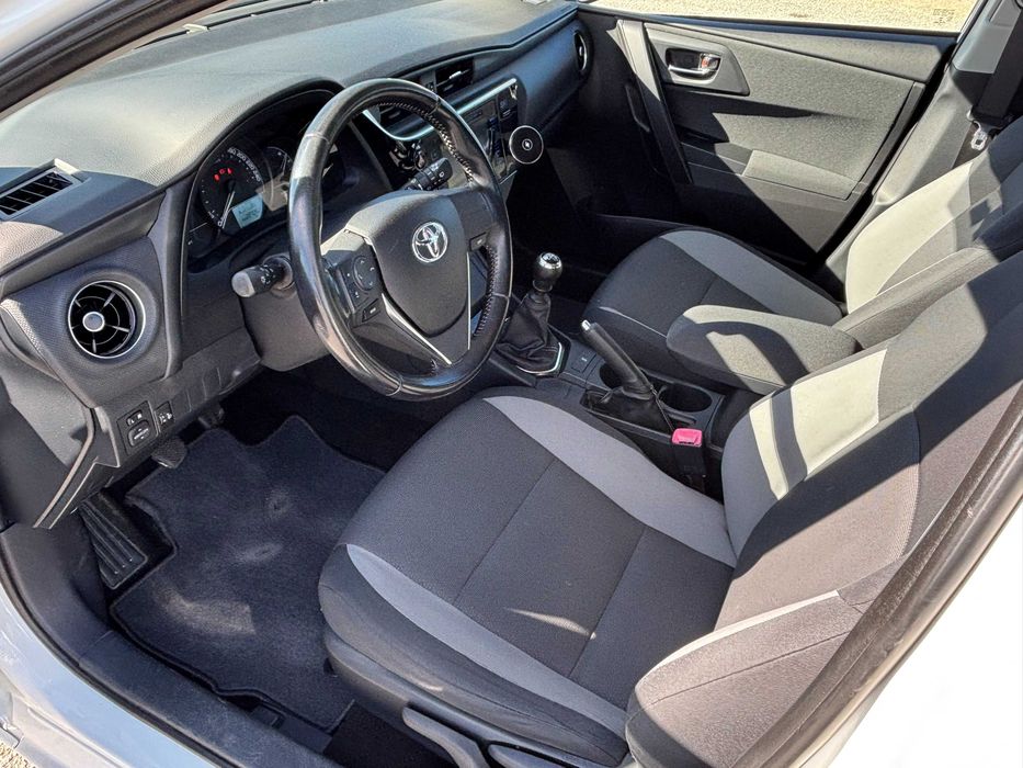 Toyota Auris 2016
