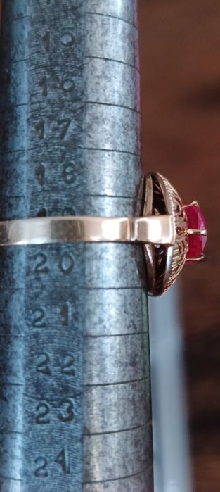 Złoty pierścionek r.19 warmet