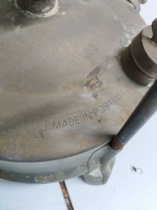 Fogão antigo a petróleo