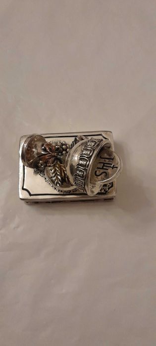Double-Layered Silver Decorative Piece434200138472509441