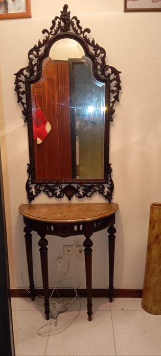 Conjunto mesa de espelho + espelho clássico em madeira trabalhada