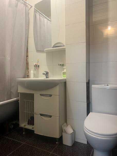 Здам Частину квартири. ЕВРОремонт. Рн ЦЕНТР. 4999 за все