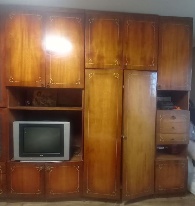 Продаж вживаних меблів