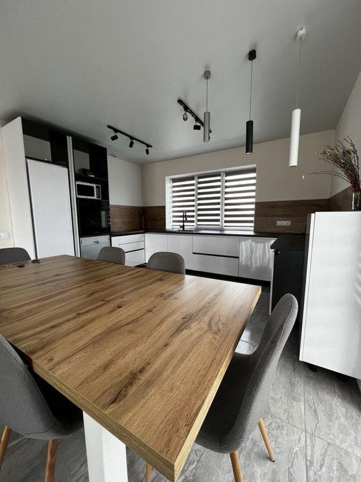 Продаж будинку. Дюплекс. Луначарка.