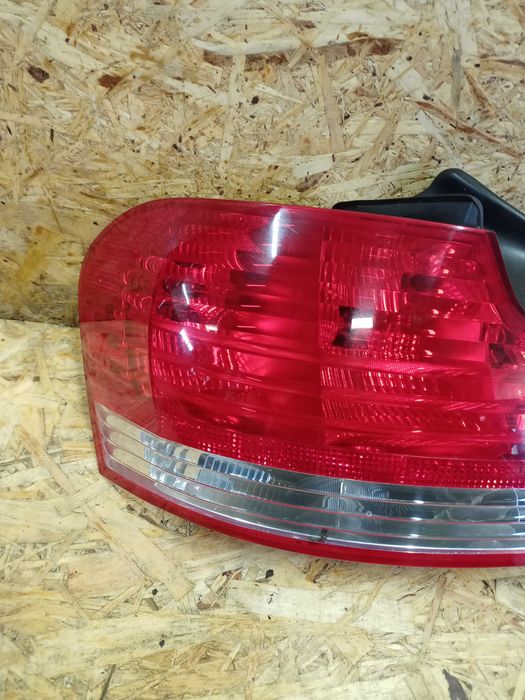 BMW E82 seria 1 coupe lampa tył tylna prawa lewa oryginał demontaż