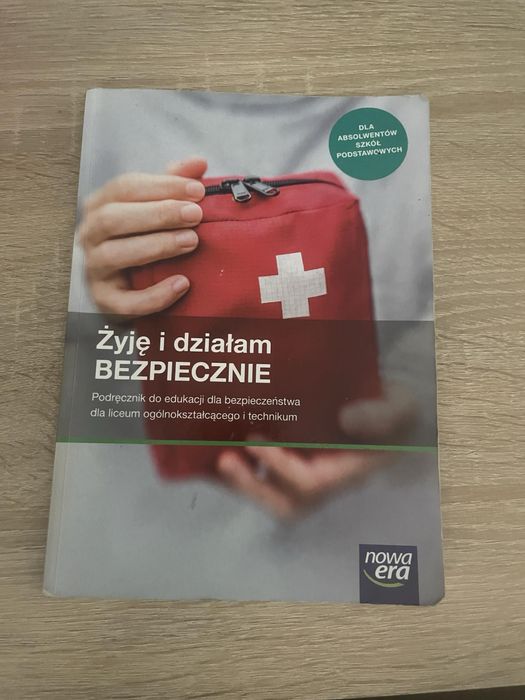 Edukacja dla bezpieczeństwa 1 klasa liceum