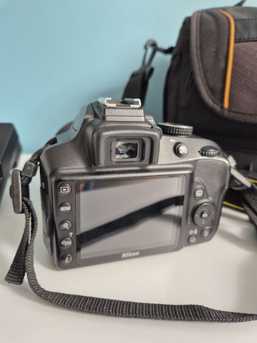 Sprzedam Nikon D3400 i/ lub obiektyw Nikkor AF-P 10-20 mm 1:4,5-5,6 G