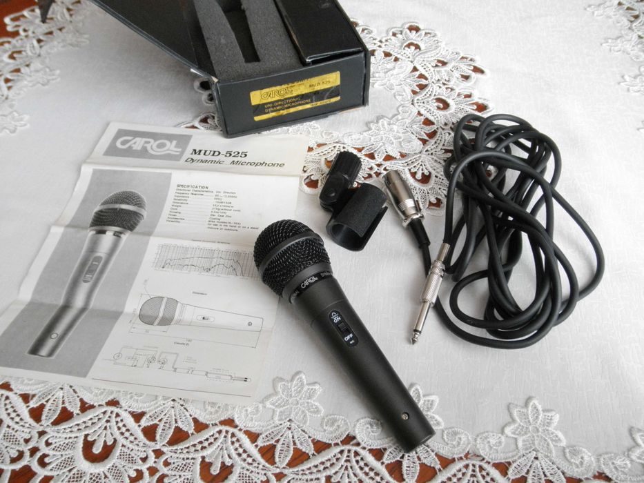 Mikrofon dynamiczny CAROL MUD- 525 . Wokalny . Stan BDB.