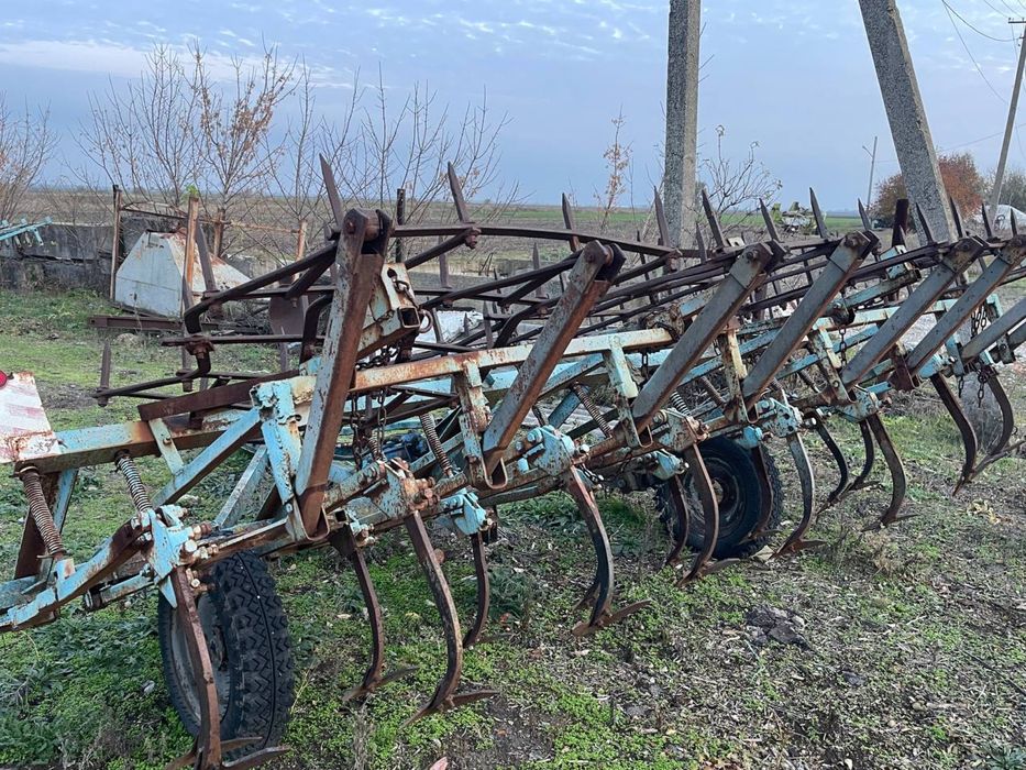 Продам культіватор КПС4.2