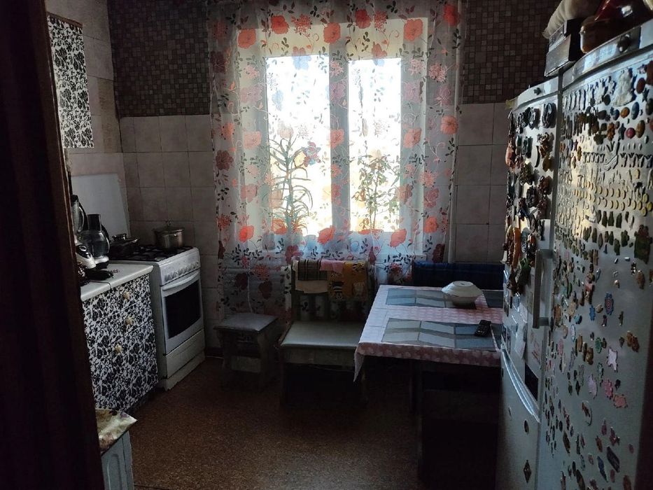 Продаж3-х-к квартири в центрі міста Городня , Чернігіська область.