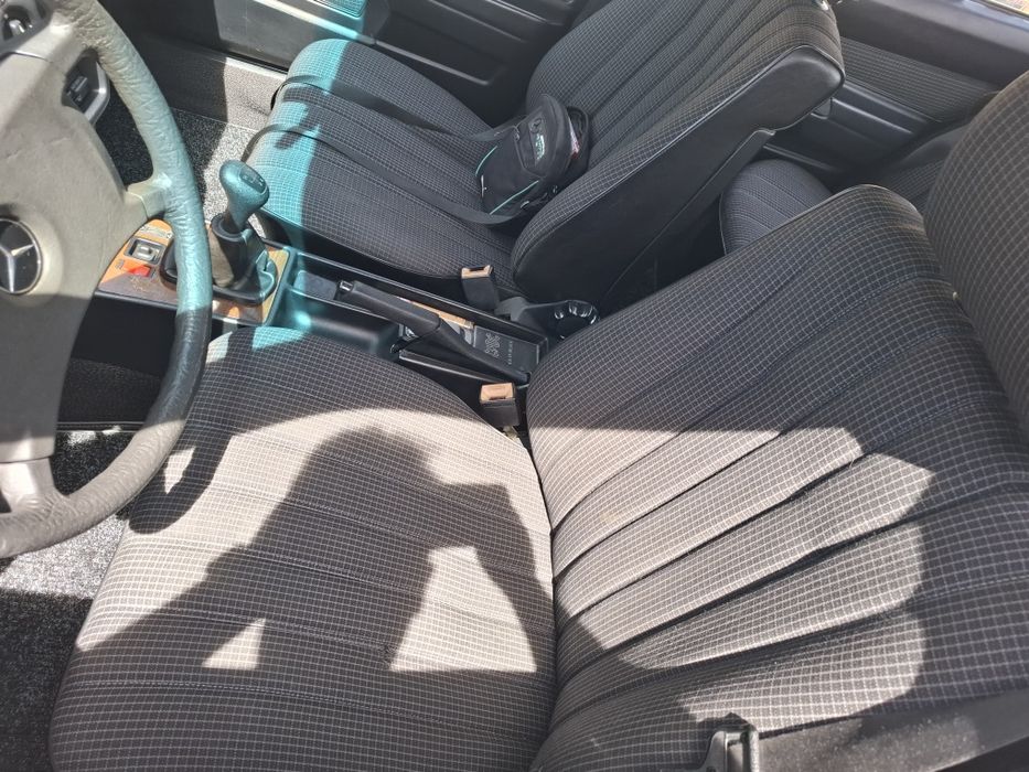 Mercedes Benz 190d — photo 5
