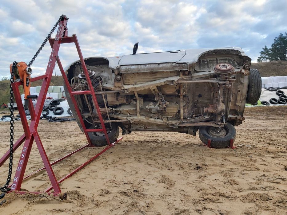 Konserwacja podwozi samochodowych(Auto Naprawa hamulce olej i inne