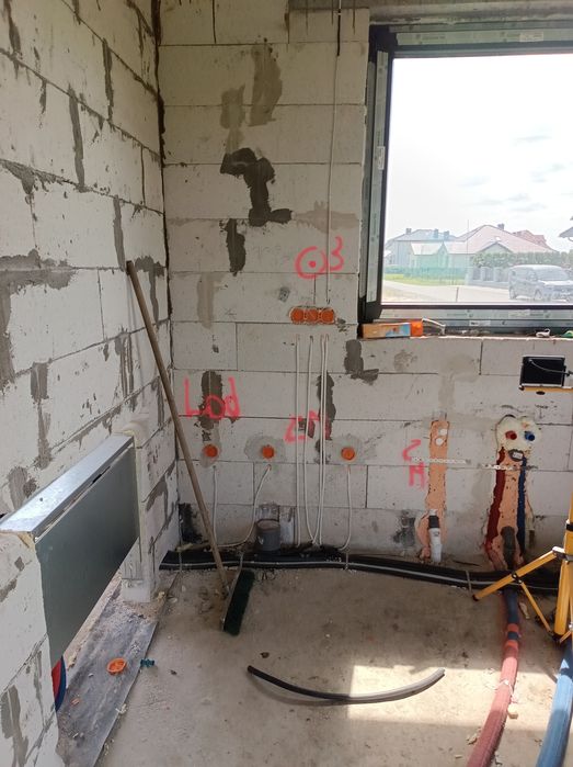 Elektryk ,instalacje elektryczne 
-Remont, modernizacja istniejących i