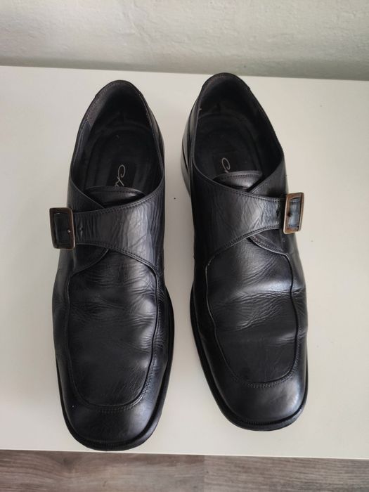 Sapatos pretos de cerimónia med,44