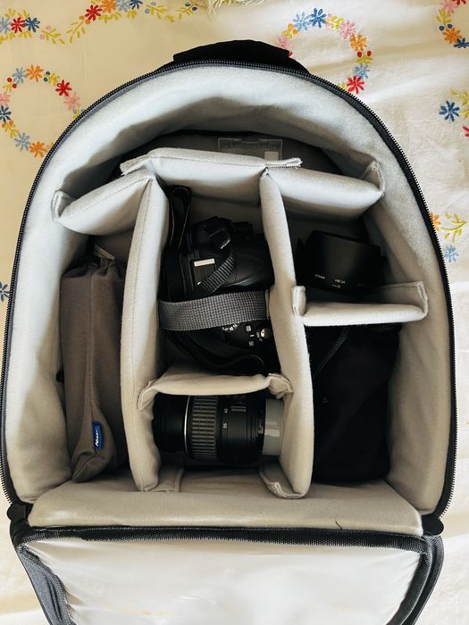 Nikon D3000 - maquina fotografica digital profissional