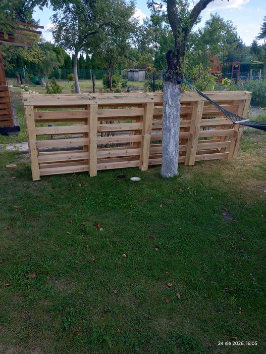 Palety 220 cm na 300 cm Bardzo solidne
